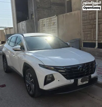 Hyundai Tucson Standard 2