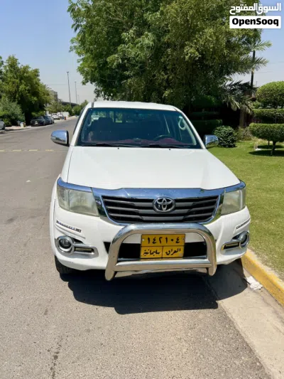 Toyota Hilux Standard 3