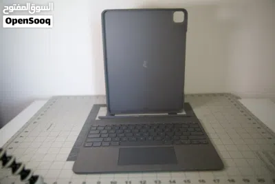 Logitech Combo Touch iPad Pro 12.9-inch (5th, 6th gen - 2021, 2022) Keyboard Case 4