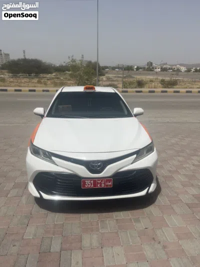 Toyota Camry LE 4