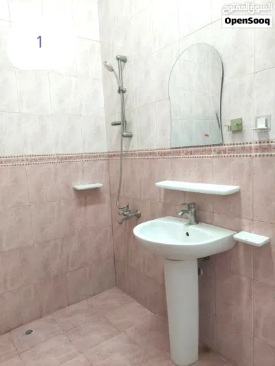 سوق الخوض عرفه للايجار عوائل 2