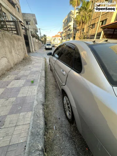 Chevrolet Optra LS 4