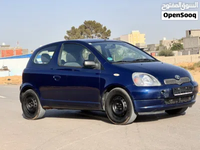 Toyota Yaris E 4