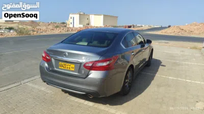 Nissan Altima S 4