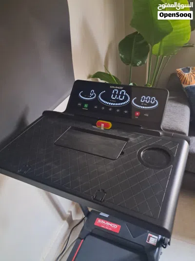 Treadmill with tray / table 2