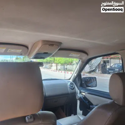 Ford Explorer XLT 3