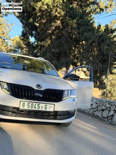 سكودا اوكتافيا Ambition 3