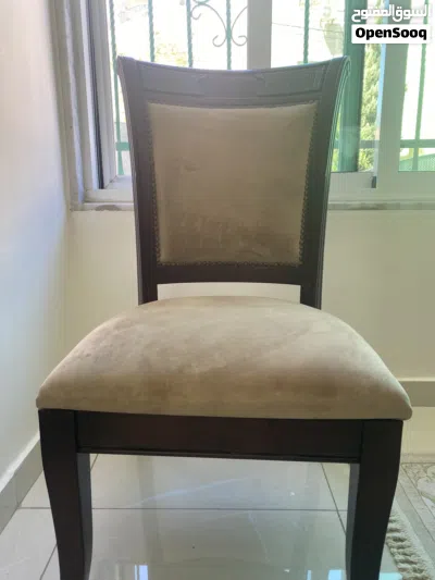طاولة سفرة مع 8 كراسي 2