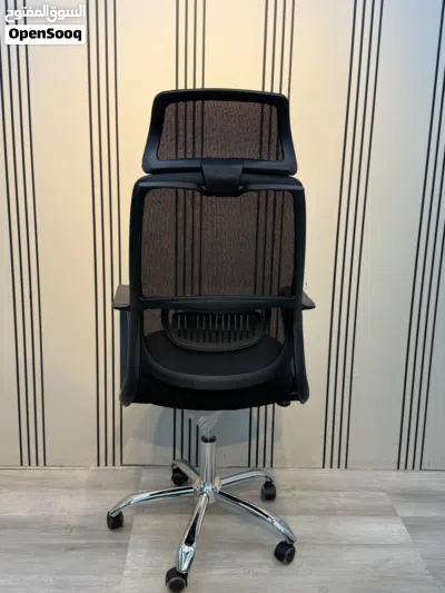 كرسي BLACK TITAN Executive Mesh Chair إذا كنت تبحث عن الراحة والأناقة أثناء العمل مقعد فوم عالي الكث 2