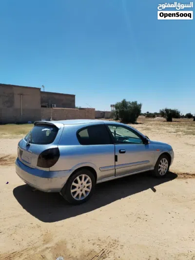 Nissan Almera 4