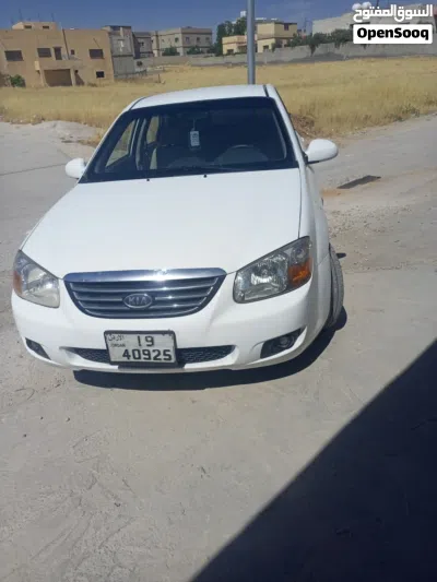 كيا سيراتو Standard 3