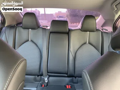 Toyota Camry SE 4