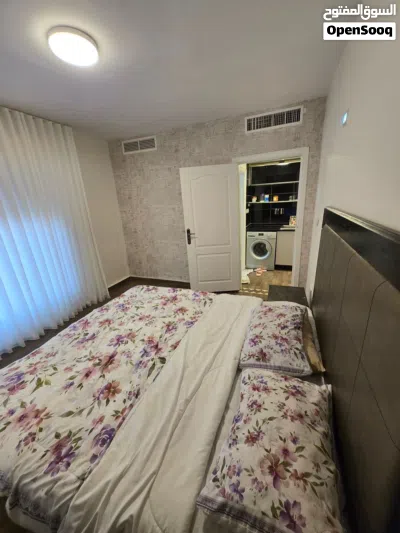 شقة غرفة نوم و صالة فاخرة في الجبيهة - luxurious one-bedroom apartment in Al-Jubaiha 4