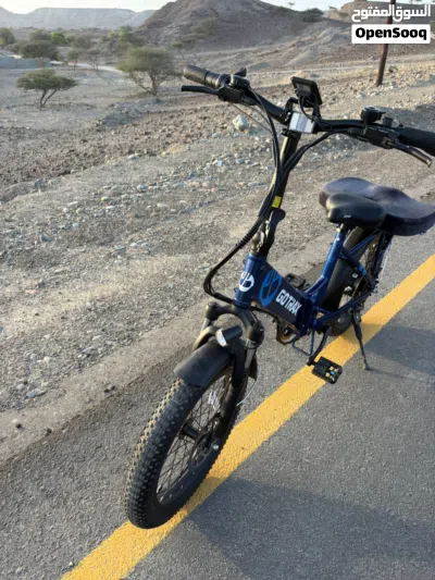 سكوتر GOTRAX اوف روود ببطارية قوية واقل سعر فالسوق مناسب للطرق الوعرة و لديه مدى عالي يصل الى 50 كم. 2