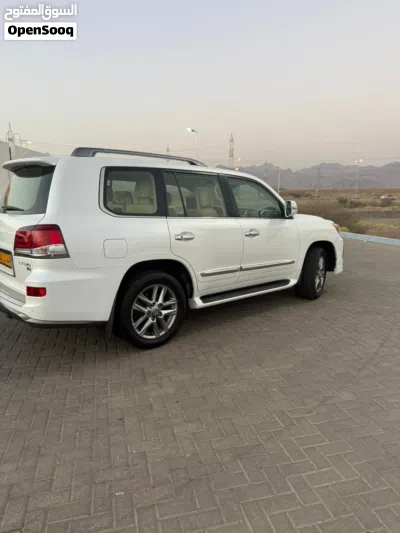 Lexus LX LX 570 4