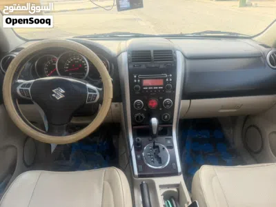Suzuki Grand Vitara DLX 3