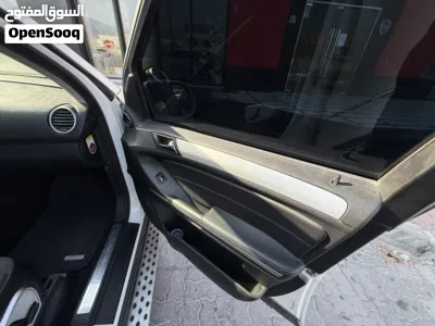 مرسيدس بنز الفئة-M ML 350 4