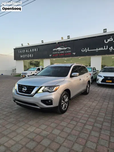 نيسان باثفايندر SV 4