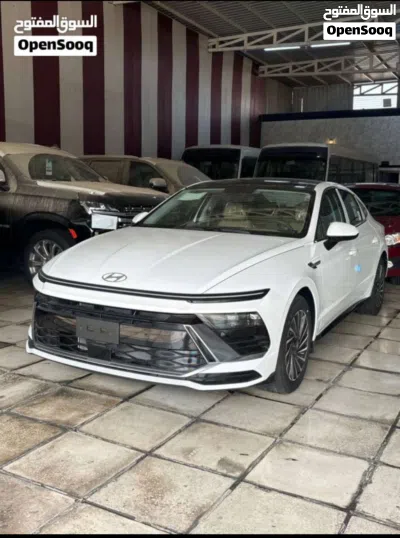 Hyundai Sonata Standard 3