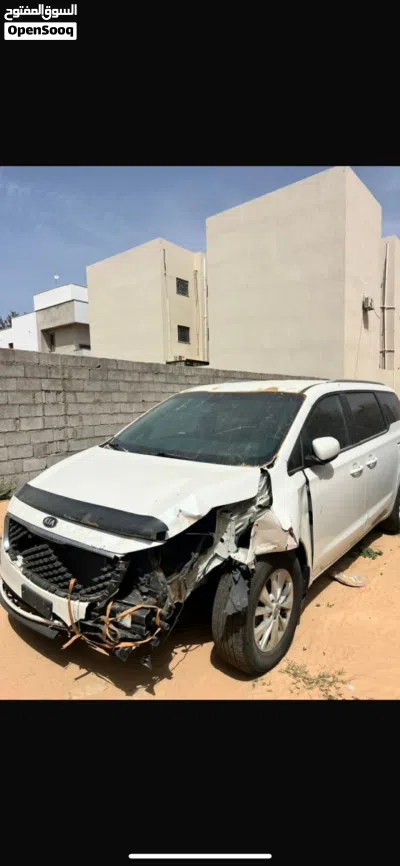 Kia Sedona EX 2