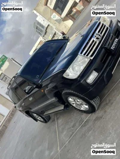 Toyota Land Cruiser EXR 2