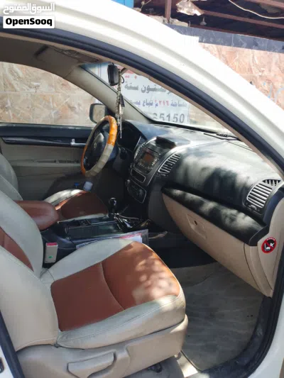 كيا سورينتو Standard 4