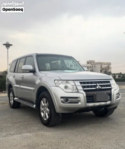 ميتسوبيشي باجيرو GLS 2