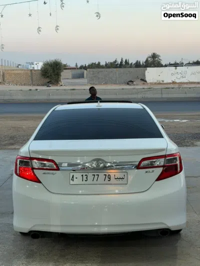 Toyota Camry XLE 4