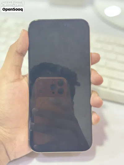 Iphone 16 pro max 3