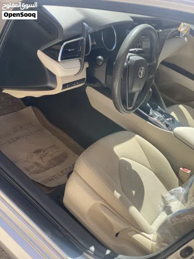 Toyota Camry LE 4