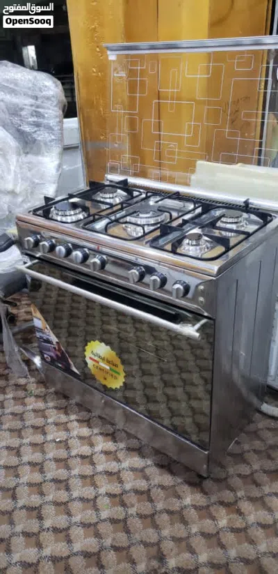 فرن مديم ايطالي نظيف جدا خمس عيون استيل ناقصة الكرتون 3