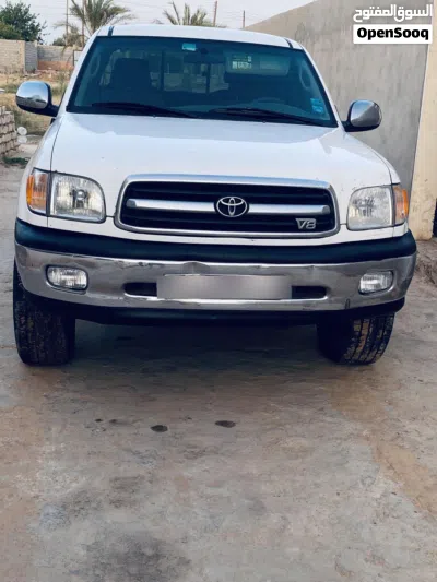 Toyota Tundra SR5 3