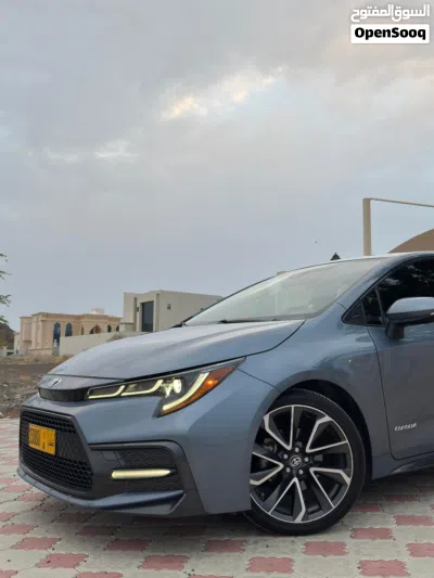 Toyota Corolla SE 3