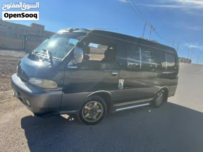 هيونداي H 100 4