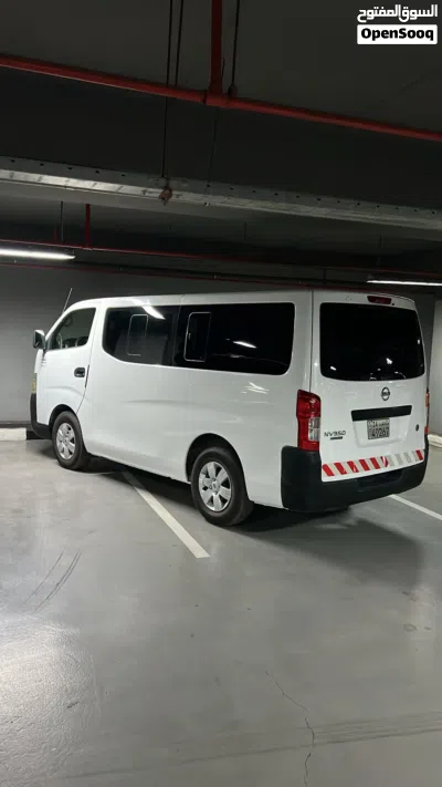 Nissan Urvan 3