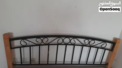 سرير هيكل حديد مع خشب و مرتبه طبيه 2