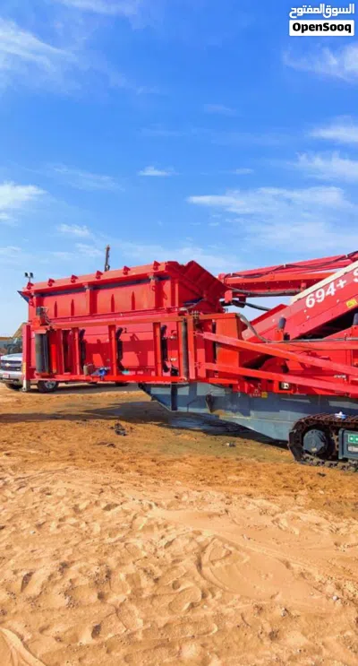 Mobile Screen Terex 694 غربال متحرك بجنزير صبغ وكالة اربع طبقات كبير ماشي 3!الاف ساعه 2