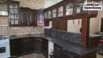 جاكوزي ب100دينار موتور استعمال بسيط بطارية جديده 50 خزائن مطبخ للبيع 700 دينار شفاط مطبخ كبير 2