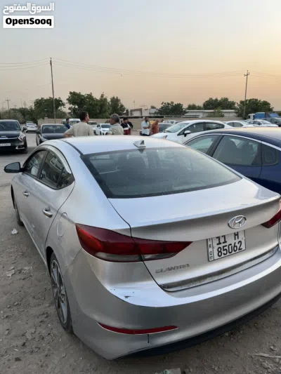 هیۆندای ئێلانترا SEL 3
