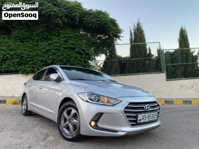 Hyundai Avante Standard 2