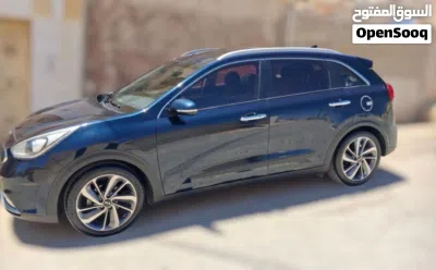 Kia Niro SX Touring 2