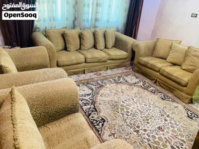 طقم كنبايات مستعمل بحالة جيدة للبيع 2