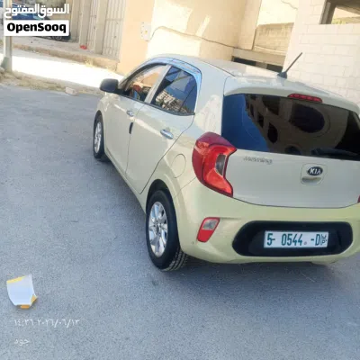 Kia Picanto EX 2