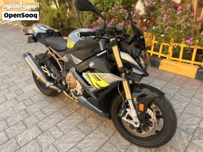 بي إم دبليو S 1000 R 3