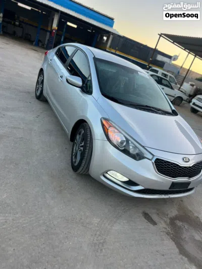 Kia Forte GT 4