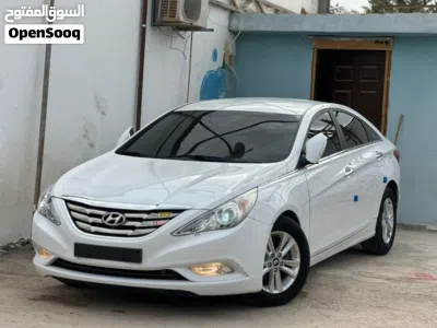 Hyundai Sonata Standard 2