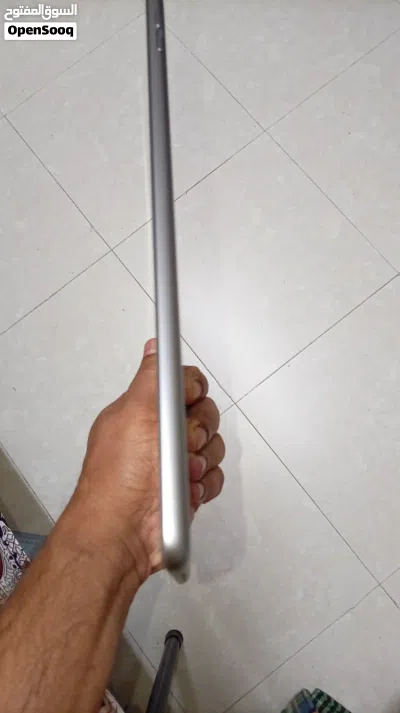 i pead 6 32 gb available 2