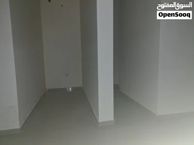 قبو للايجار غلا موقع مميز قريب بنك مسقط/Basement for rent in Ghala Prime location near Bank Muscat 2