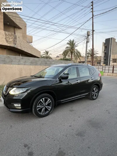 نیسان X-تریل XE 3