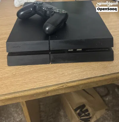 Ps4 نظيف مكفول 3 اشهر ولا بدو اشي للبيع 2